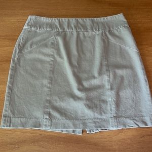 Banana Republic Cotton Blend Khaki Skirt- Knee Length Small Kick Pleat, Size 12